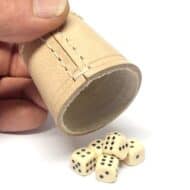 Dobbelbeker Pokerbeker Leer 6cm Mini inclusief zes dobbelstenen